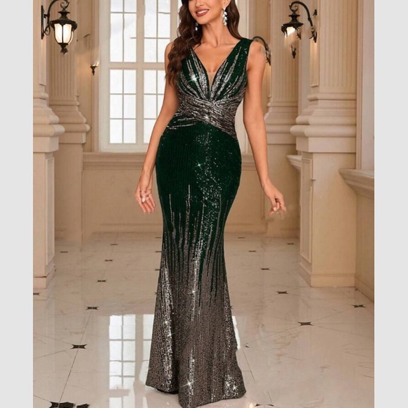 Luxe V neck party formal evening sequins gown dress - Picture 5 of 7